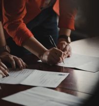 Signature-contrat-Cabinet-Avocats-Urso